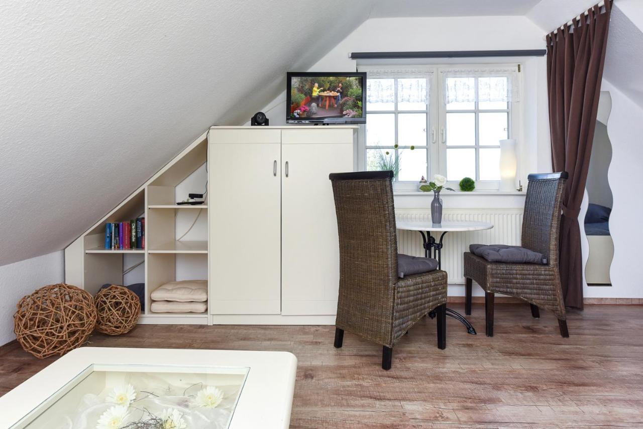 Ferienwohnungen Im Haus Friesische Weite 西里格 外观 照片
